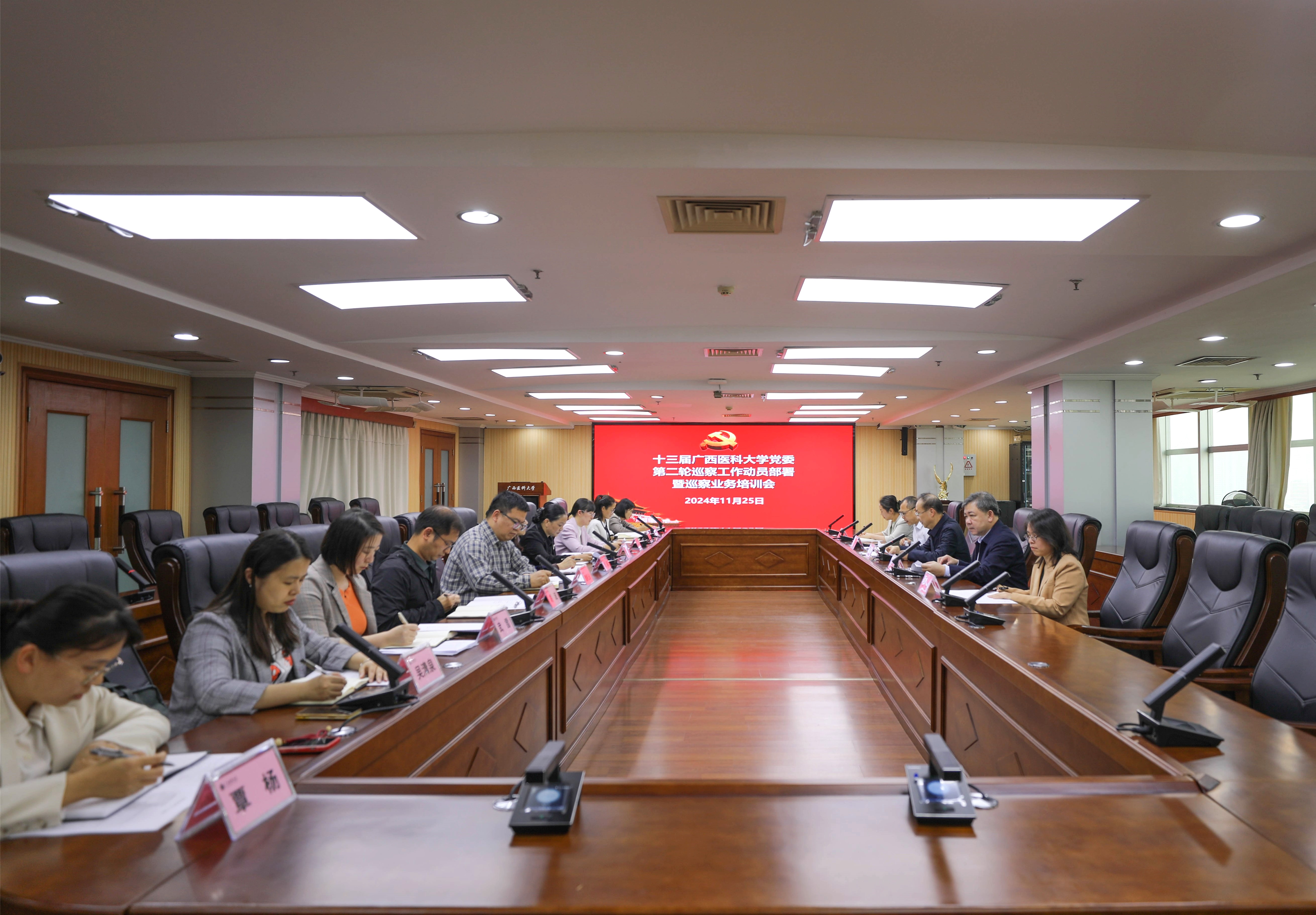 1.jpg 英国上市公司365